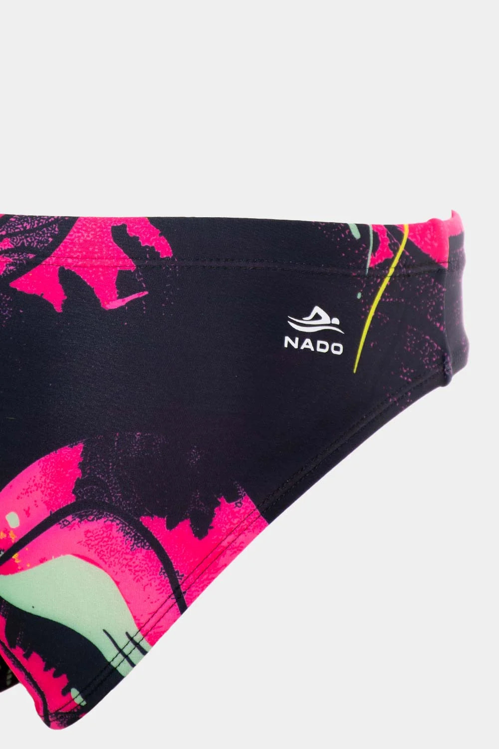 Women's crisscross bikini in pink magnetika, fabric detail close-up – Bikini Uni