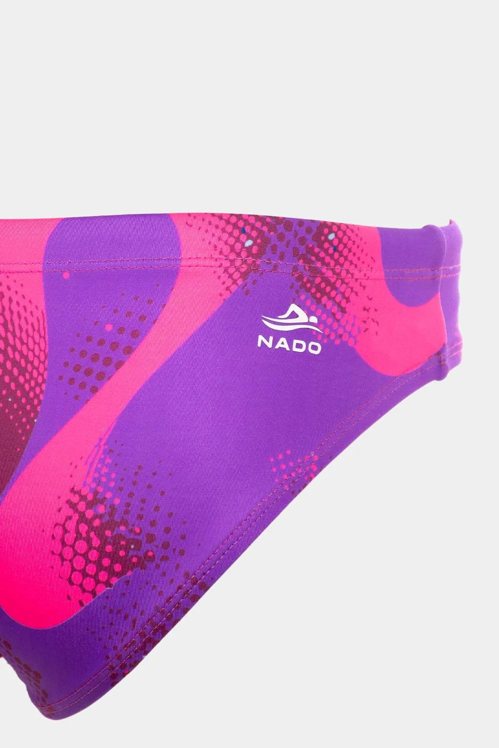 Women's crisscross bikini in purple magnetika, fabric detail close-up – Bikini Uni