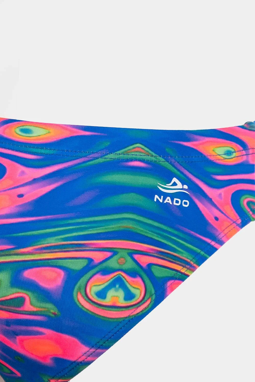 Women's crisscross bikini in neon wave print, fabric detail close-up – Bikini Uni