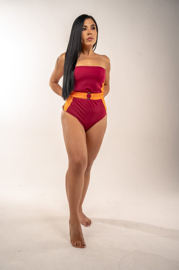 Bella Cintura by Bikini Uni - model photo